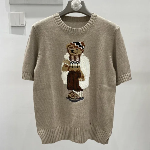 Модный жаккардовый вязаный топ с мультяшным медведем 2026, милый женский свитер с короткими рукавами, летняя повседневная блузка с графическим принтом
Модный жаккардовый вязаный топ с мультяшным медведем 2026, милый женский свитер с короткими рукавами, летняя повседневная блузка с графическим принтом