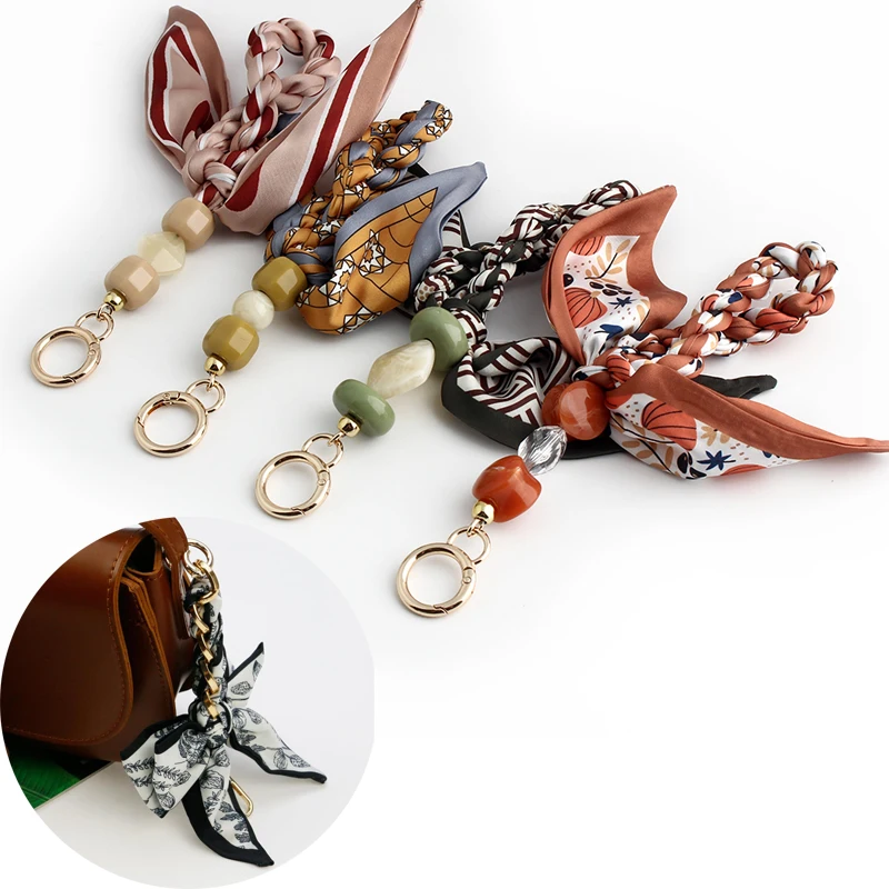 2/4PCS 21cm high-end bag extension chain with bow ribbon ladies crossbody bag keychain satin decoration DIY accessories
2/4PCS 21cm high-end bag extension chain with bow ribbon ladies crossbody bag keychain satin decoration DIY accessories
