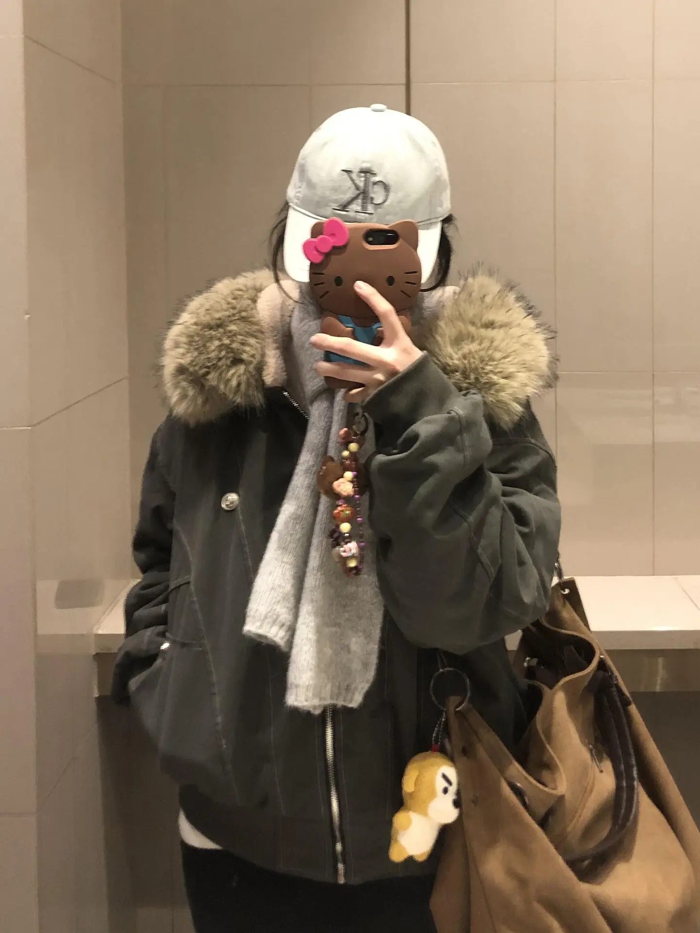 Популярная женская зимняя парка средней длины на флисовой подкладке, на молнии, с воротником-стойкой, в горошек, с завязками, уютная, с V-образным вырезом, из хлопка, с эффектом сборки
Популярная женская зимняя парка средней длины на флисовой подкладке, на молнии, с воротником-стойкой, в горошек, с завязками, уютная, с V-образным вырезом, из хлопка, с эффектом сборки