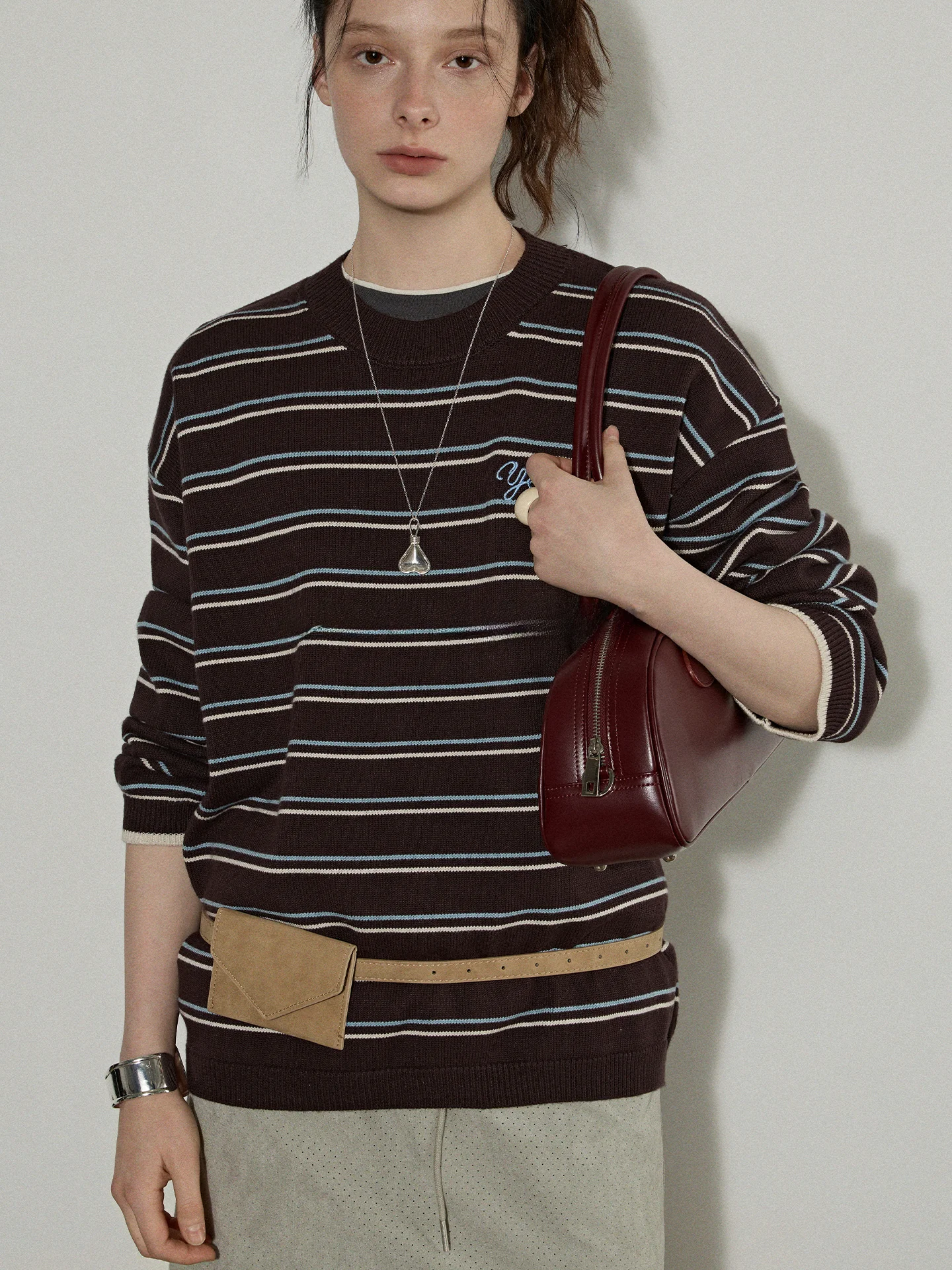Loose Fit Knitted Sweater Women's Spring New Design Lofi Choose Embroidered Color Block Striped Letter Pattern Long Sleeve Top
Loose Fit Knitted Sweater Women's Spring New Design Lofi Choose Embroidered Color Block Striped Letter Pattern Long Sleeve Top
