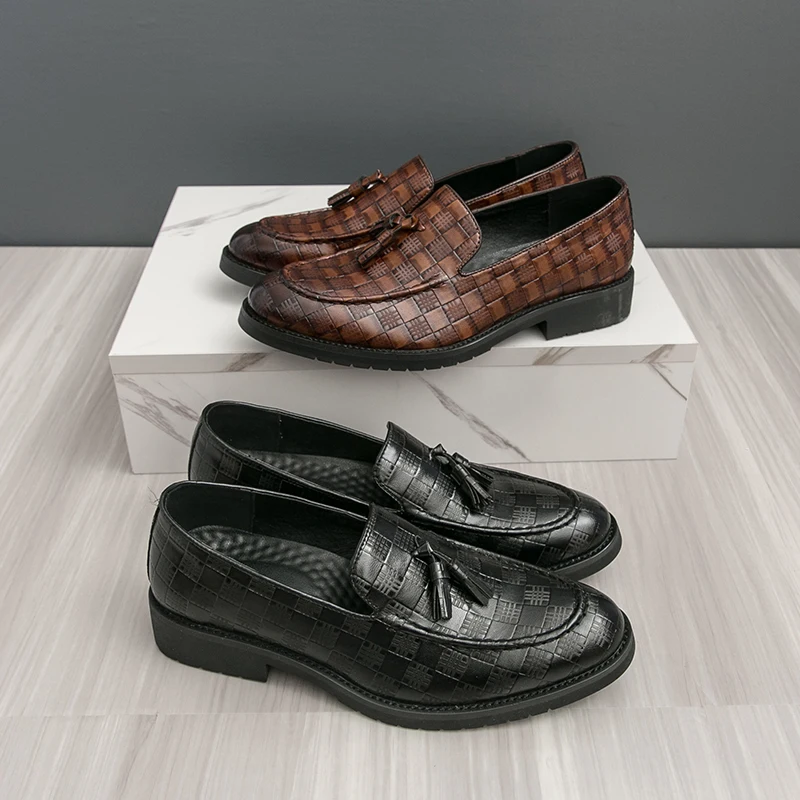 Fringed Shoes Men Casual Comfortable One-foot Comfortable Small Leather Shoes European American Business Office Shoes Size 38-46
Fringed Shoes Men Casual Comfortable One-foot Comfortable Small Leather Shoes European American Business Office Shoes Size 38-46