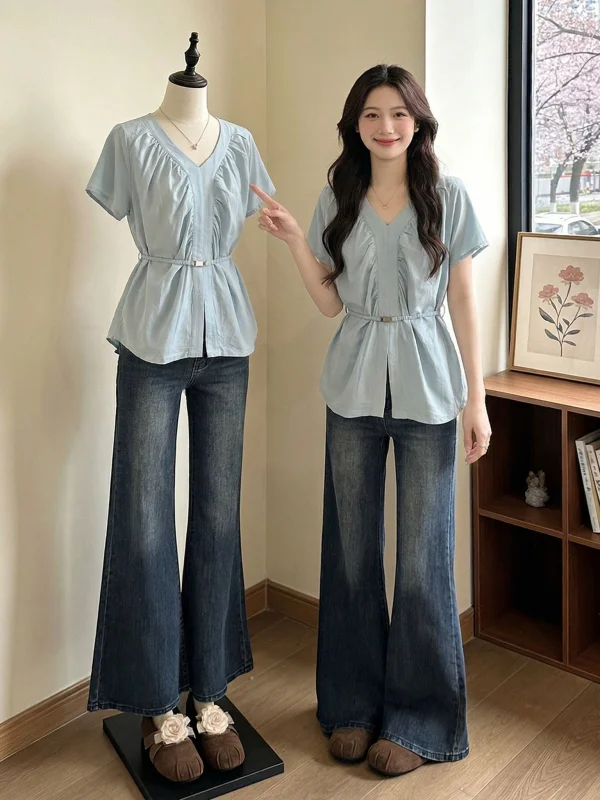 Slimming Effect Blue V-neck Short Sleeve Shirt Women's Casual Fashion Design Loose Fit Regular Length Korean Style Top
Slimming Effect Blue V-neck Short Sleeve Shirt Women's Casual Fashion Design Loose Fit Regular Length Korean Style Top