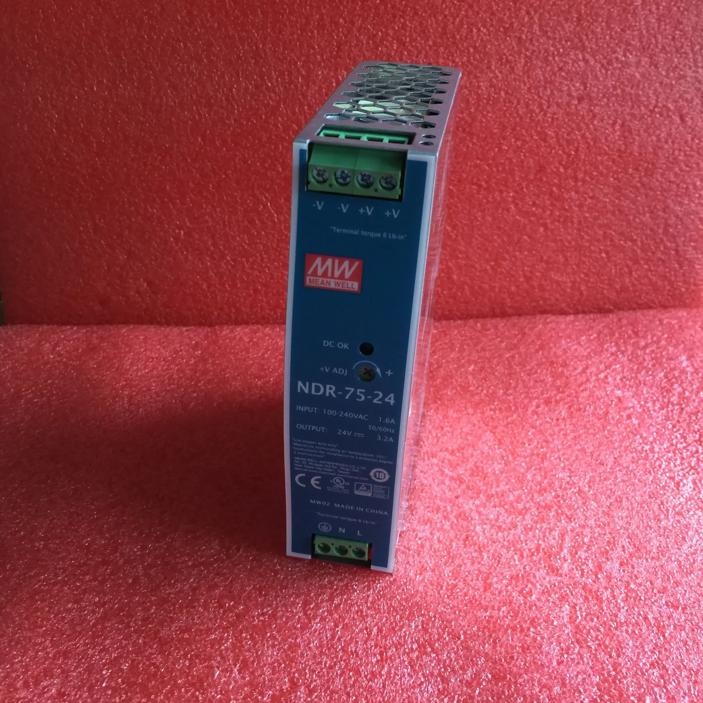 MEAN WELL NDR-75 75W NDR-75-12 NDR-75-24 NDR-75-48 Ultra-thin Guide Rail Industrial Control Voltage Regulator
MEAN WELL NDR-75 75W NDR-75-12 NDR-75-24 NDR-75-48 Ultra-thin Guide Rail Industrial Control Voltage Regulator