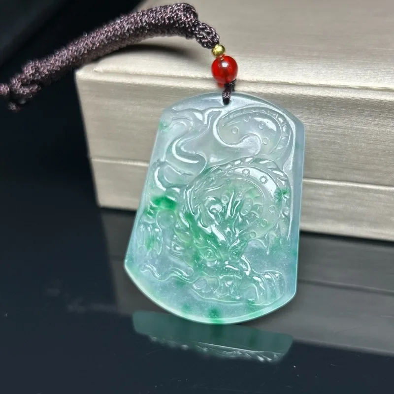 New High-ice Zodiac Dragon Pendant, Exquisite and Versatile
New High-ice Zodiac Dragon Pendant, Exquisite and Versatile