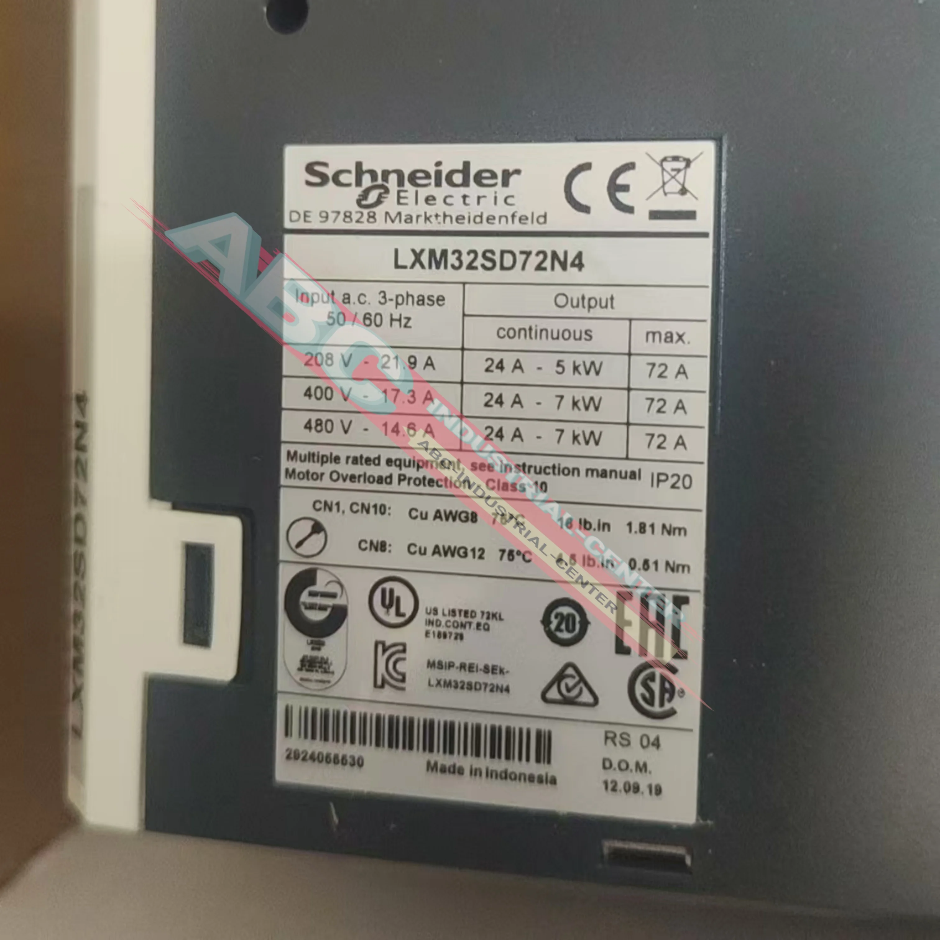 LXM32SD72N4 новый сервопривод в коробке
LXM32SD72N4 новый сервопривод в коробке