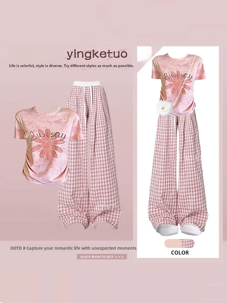 Summer Beautiful Sweet Pink Flower Short Sleeve Top And Plaid Wide Leg Pants Women's Summer Slimming Casual Two-Piece Set
Summer Beautiful Sweet Pink Flower Short Sleeve Top And Plaid Wide Leg Pants Women's Summer Slimming Casual Two-Piece Set
