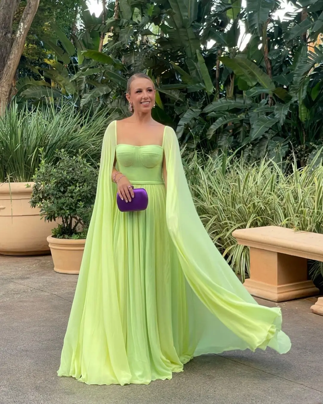 Sapmae Square Neckline A-line Floor-length Court Train Zipper Up Tulle Green Elegant Prom Formal Evenning Party Dress For Women
Sapmae Square Neckline A-line Floor-length Court Train Zipper Up Tulle Green Elegant Prom Formal Evenning Party Dress For Women