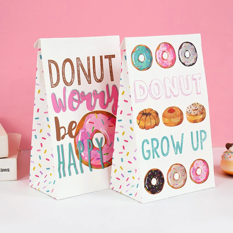12pcs Donut Themed Party Candy Paper Bag Cookies Chocolate Gift Packaging Boxes With Stickers Birthday Party Baby Shower Decor
12pcs Donut Themed Party Candy Paper Bag Cookies Chocolate Gift Packaging Boxes With Stickers Birthday Party Baby Shower Decor