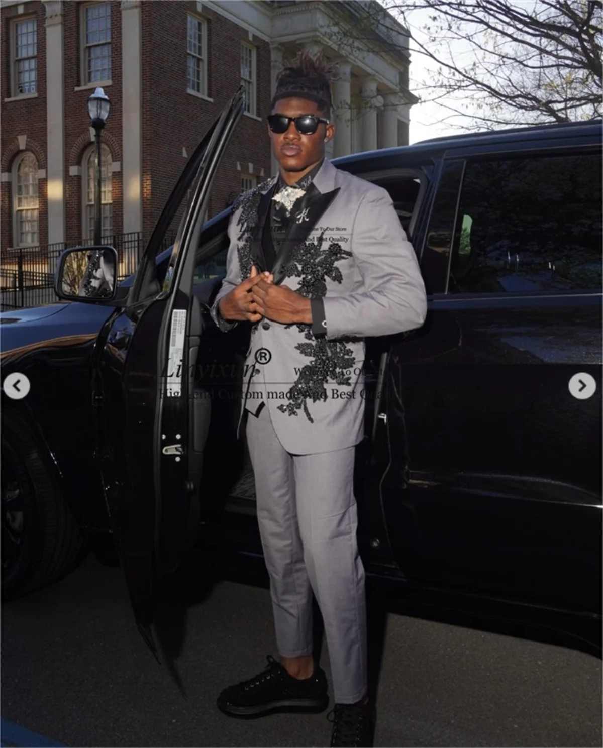 Luxury Appliques Rhinestone Men Suit 3 Pieces Sets Groom Tuxedos Slim Fit Wedding ropa hombre Customized High End Party Blazers
Luxury Appliques Rhinestone Men Suit 3 Pieces Sets Groom Tuxedos Slim Fit Wedding ropa hombre Customized High End Party Blazers