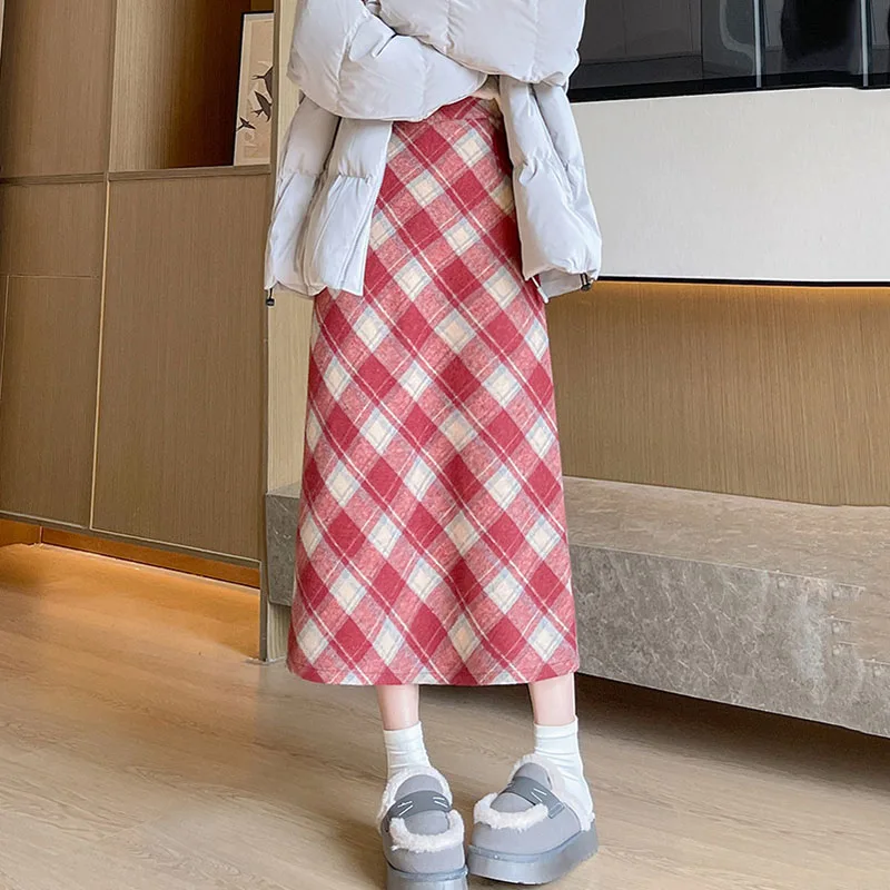 2025 New Women Plaid Long Skirt Versatile High Waisted Slimming Woolen A-Line Skirts Female Streetwear Vintage Check Midi Skirts
2025 New Women Plaid Long Skirt Versatile High Waisted Slimming Woolen A-Line Skirts Female Streetwear Vintage Check Midi Skirts