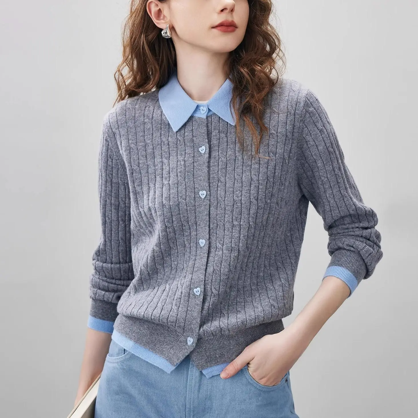 Женские кардиганы и свитеры для дома: осенние, всесезонные, с градиентом, на пуговицах, с рукавами-лепестками, цветочным узором, кашемировые, с декоративными элементами, реглан, нежные
Женские кардиганы и свитеры для дома: осенние, всесезонные, с градиентом, на пуговицах, с рукавами-лепестками, цветочным узором, кашемировые, с декоративными элементами, реглан, нежные