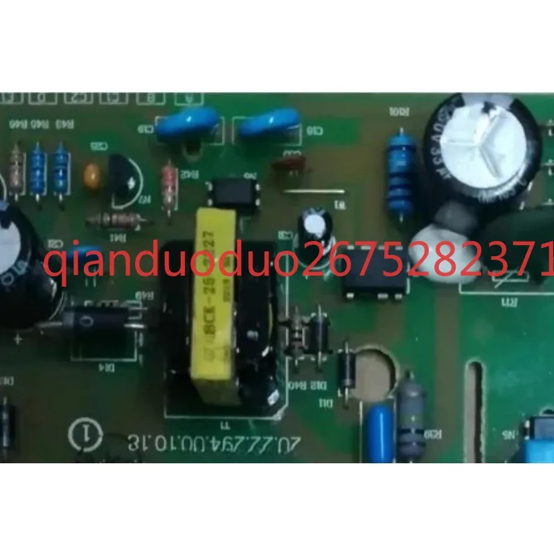 Подходит для основной платы холодильника Hisense Rongsheng BCD-229YMBS 229YMS 229YMB1519716 225TDAG.
Подходит для основной платы холодильника Hisense Rongsheng BCD-229YMBS 229YMS 229YMB1519716 225TDAG.