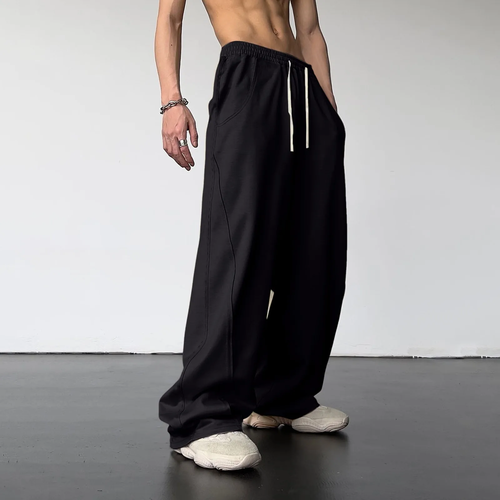 Hip Hop Men's Black Sweatpants High Waist Wide Leg Sports Pants Drawstring High Street Loose Casual Joggers Running Trousers
Hip Hop Men's Black Sweatpants High Waist Wide Leg Sports Pants Drawstring High Street Loose Casual Joggers Running Trousers