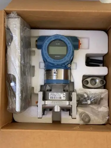 Rosemount / Pressure Transmitter (HART) / 3051CG / 36PSI-2.48BAR /CAL.0-200000PA
Rosemount / Pressure Transmitter (HART) / 3051CG / 36PSI-2.48BAR /CAL.0-200000PA