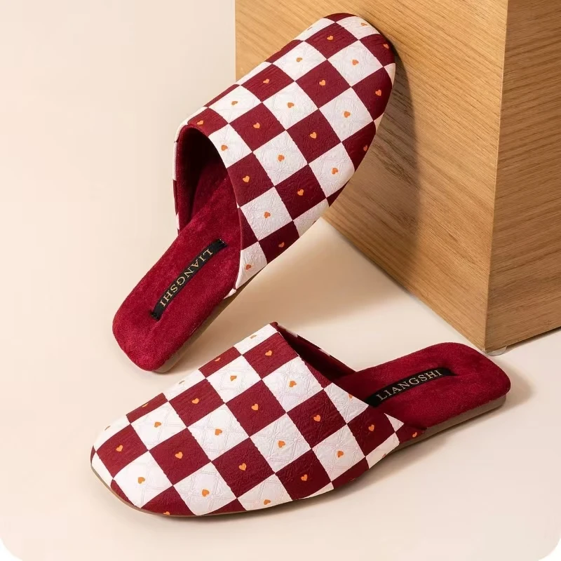 Women Closed Toe Print Cloth Slippers Spring Autumn New Soft Sole Non Slip High Quality Home Slippers Floor Silent Slippers
Women Closed Toe Print Cloth Slippers Spring Autumn New Soft Sole Non Slip High Quality Home Slippers Floor Silent Slippers