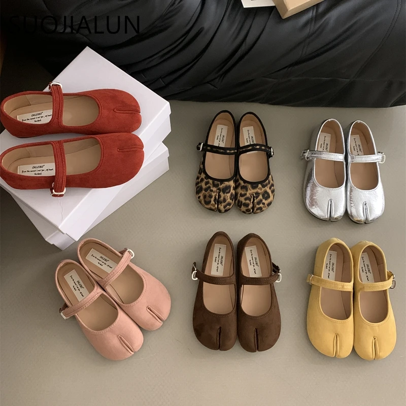 SUOJIALUN Autumn Women Flat Shoes Fashion Split Toes Ladies Elegant Flat Ballet Shoes Soft Casual Flat Mary Jane Shoes Zapatos M
SUOJIALUN Autumn Women Flat Shoes Fashion Split Toes Ladies Elegant Flat Ballet Shoes Soft Casual Flat Mary Jane Shoes Zapatos M