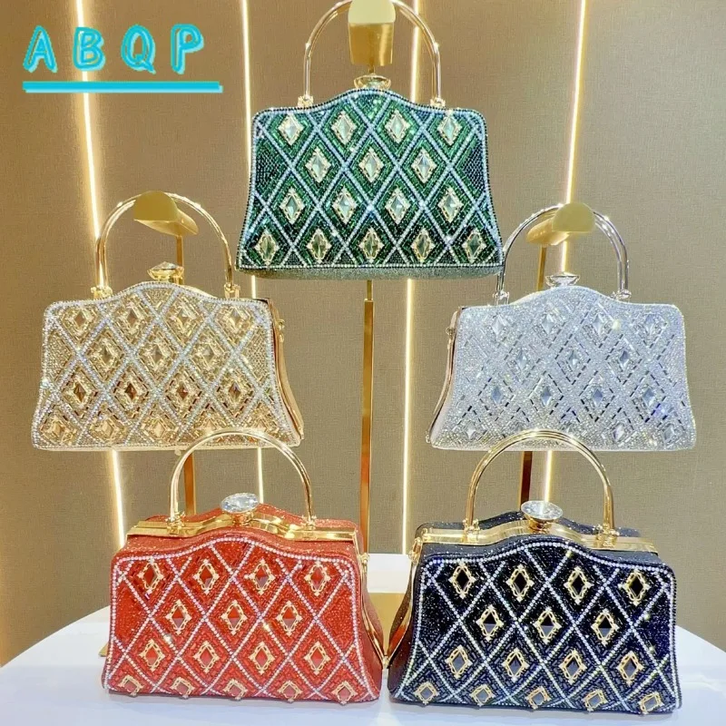 New Evening Handbag Luxury Brand Diamond Sparkling Dinner Party Handbag Fashion Diamond Shoulder Crossbody Bag High Quality
New Evening Handbag Luxury Brand Diamond Sparkling Dinner Party Handbag Fashion Diamond Shoulder Crossbody Bag High Quality