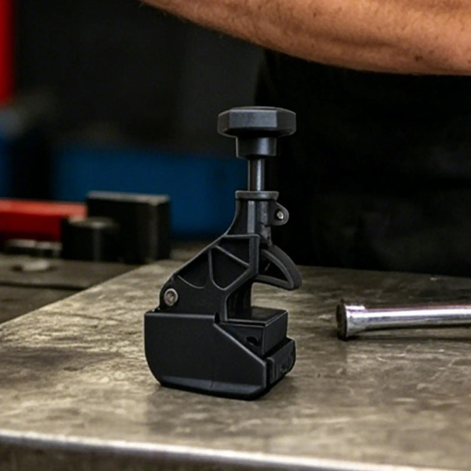Tire Changer Universal Manual Nylon Tire Dismount Tool For Vehicle Car SUV Motorcycle RV Pickup Van Trailer ATV Garage Auto
Tire Changer Universal Manual Nylon Tire Dismount Tool For Vehicle Car SUV Motorcycle RV Pickup Van Trailer ATV Garage Auto