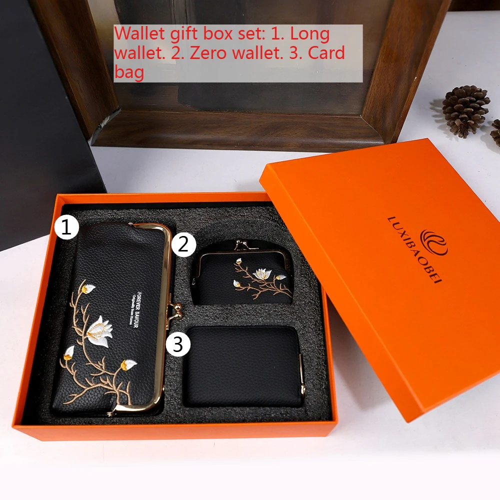 Fashionable Retro Women's Wallet Gift Box Set, Suitable for Giving Gifts To People, New Year Gifts, Multiple Card Slots
Fashionable Retro Women's Wallet Gift Box Set, Suitable for Giving Gifts To People, New Year Gifts, Multiple Card Slots