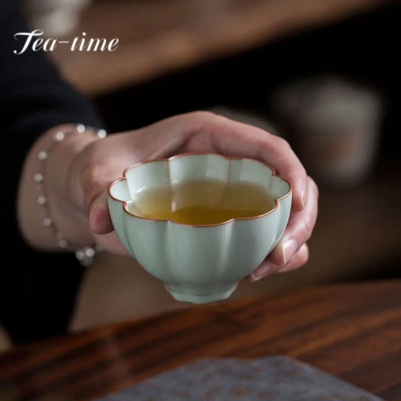 80ml Retro Ru Kiln Porcelain Tea Cup Handmade Azure Master Cup Creative Petal Ceramic Personal Cup Mugs Kung Fu Tea Set Gift Box
80ml Retro Ru Kiln Porcelain Tea Cup Handmade Azure Master Cup Creative Petal Ceramic Personal Cup Mugs Kung Fu Tea Set Gift Box