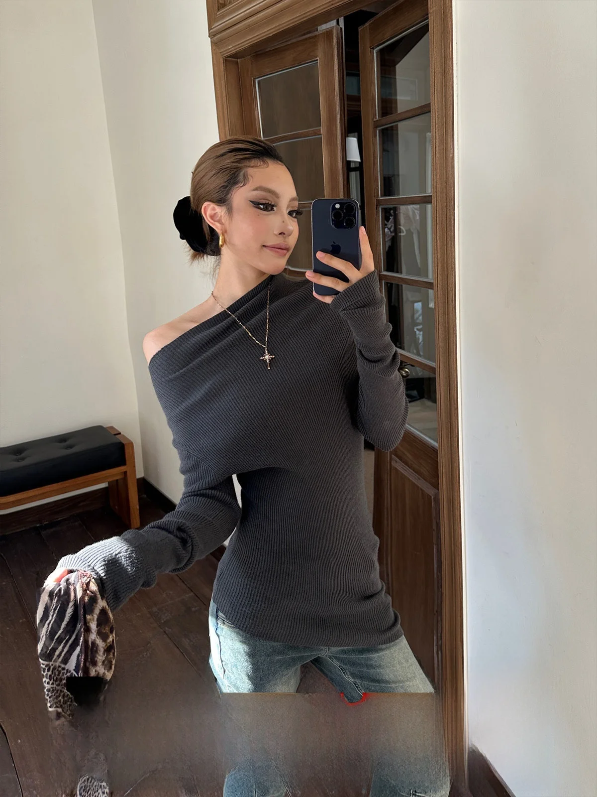 Женский трикотажный лонгслив GOGOBURN с высоким воротником, облегающий, эластичный, базовый топ, новинка 2025 года, осень-зима, модный
Женский трикотажный лонгслив GOGOBURN с высоким воротником, облегающий, эластичный, базовый топ, новинка 2025 года, осень-зима, модный