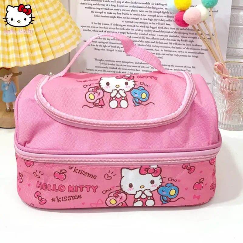 Hello Kitty мультфильм большой емкости двухслойная портативная изоляционная сумка Sanrio новая студенческая Kawaii аниме сумка для обеда портативная
Hello Kitty мультфильм большой емкости двухслойная портативная изоляционная сумка Sanrio новая студенческая Kawaii аниме сумка для обеда портативная