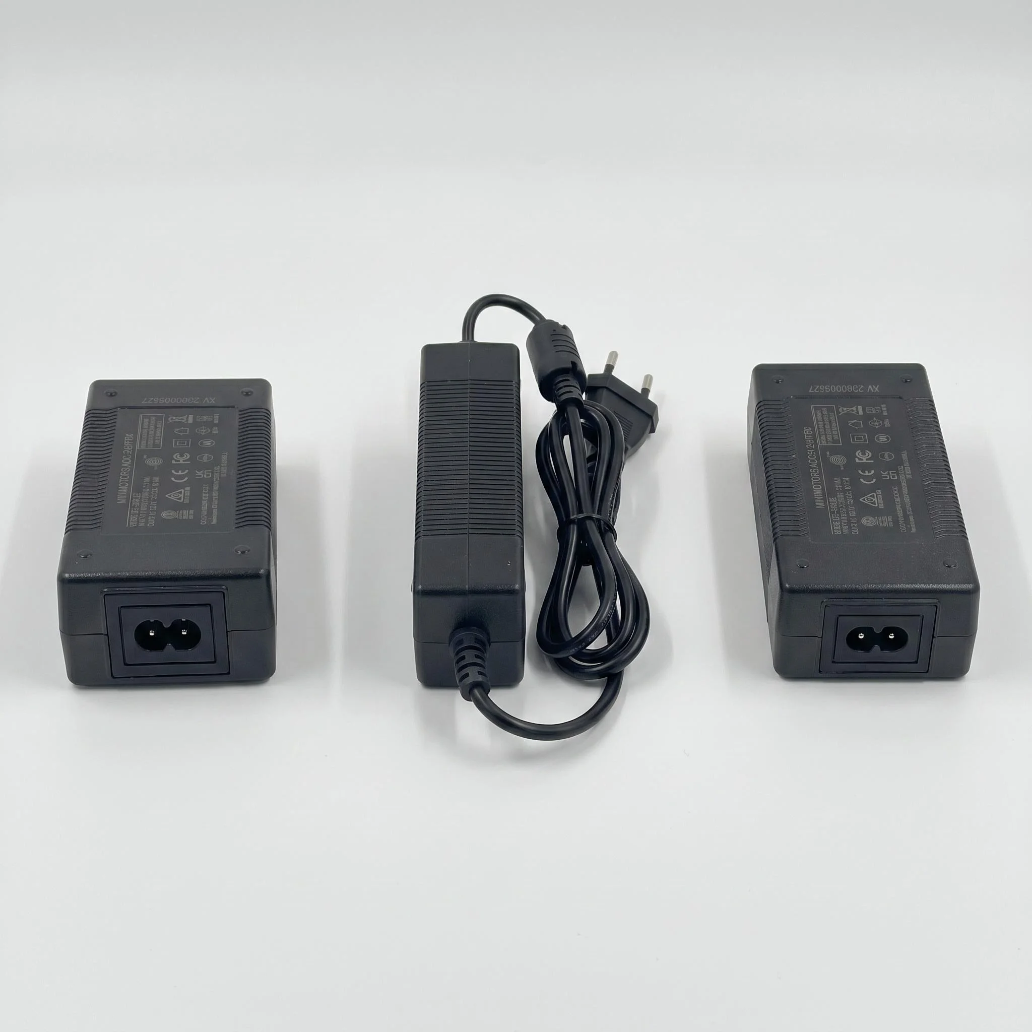 Original 42V1.5A Power Charger LP16 Connector for Minimotors Dualtron Togo 36V battery Electric Scooter Replacement Power Supply
Original 42V1.5A Power Charger LP16 Connector for Minimotors Dualtron Togo 36V battery Electric Scooter Replacement Power Supply
