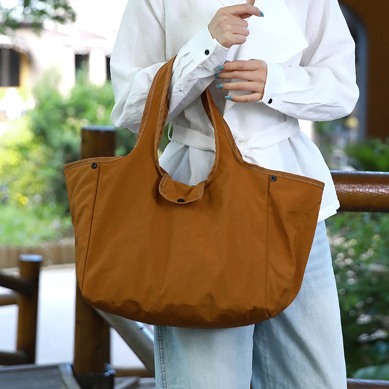 Japanese Foldable Shoulder Tote Bag Women's 2026 New Fashion Casual Female Handbag Lightweight Large-capacity Shopping Bag
Japanese Foldable Shoulder Tote Bag Women's 2026 New Fashion Casual Female Handbag Lightweight Large-capacity Shopping Bag