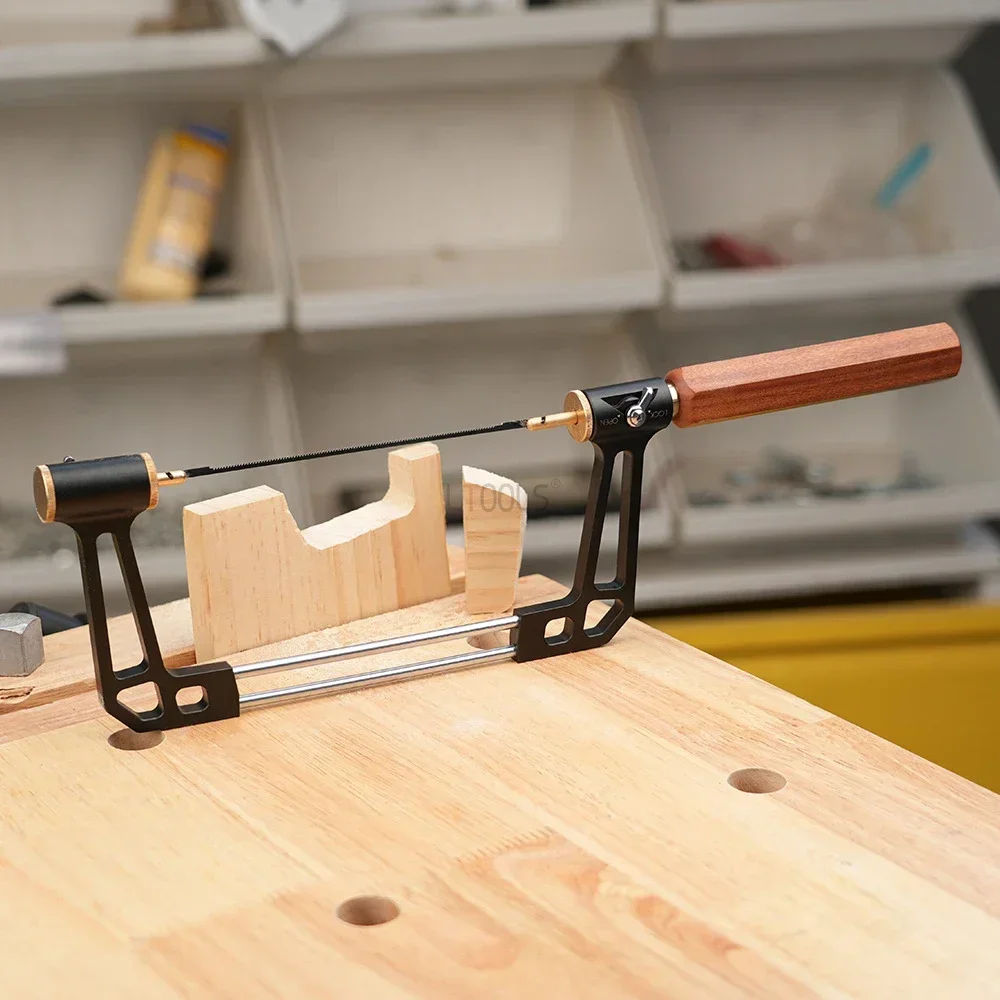 Многофункциональная проволочная пила ручной работы, Цветочная пила из алюминиевого сплава, ручной вытяжной кривой, модель «сделай сам», деревообрабатывающий инструмент, Проволочная пила, проволочный зажим 
Многофункциональная проволочная пила ручной работы, Цветочная пила из алюминиевого сплава, ручной вытяжной кривой, модель «сделай сам», деревообрабатывающий инструмент, Проволочная пила, проволочный зажим