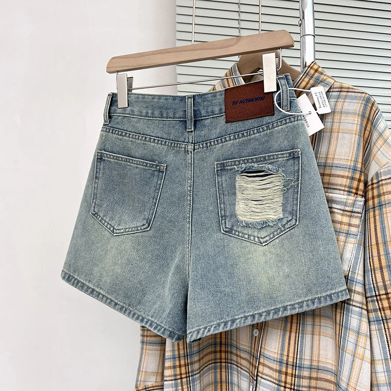 Large Size Retro Ripped Denim Shorts for Women 2026 New Summer High Waist A-line Wide Leg Hot Pants Classic Blue Beach Shorts
Large Size Retro Ripped Denim Shorts for Women 2026 New Summer High Waist A-line Wide Leg Hot Pants Classic Blue Beach Shorts