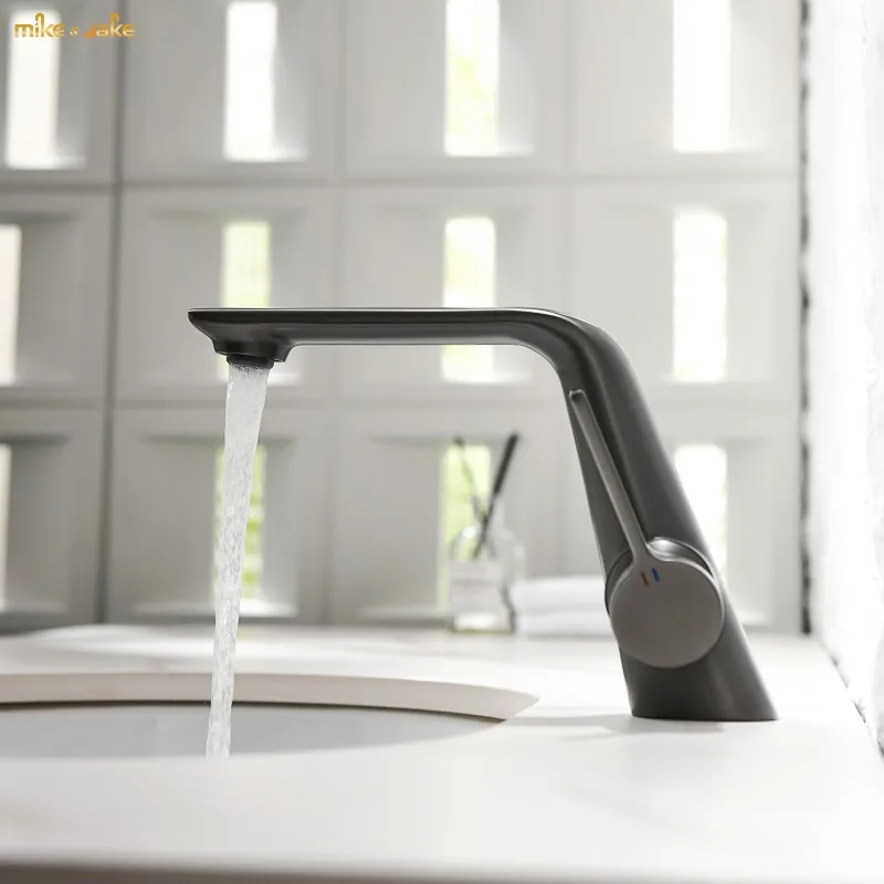 bathroom faucet Brush gold tap sink Bathroom tap water tap crane Basin faucet bathroom cabinet wash basin gold tap
bathroom faucet Brush gold tap sink Bathroom tap water tap crane Basin faucet bathroom cabinet wash basin gold tap