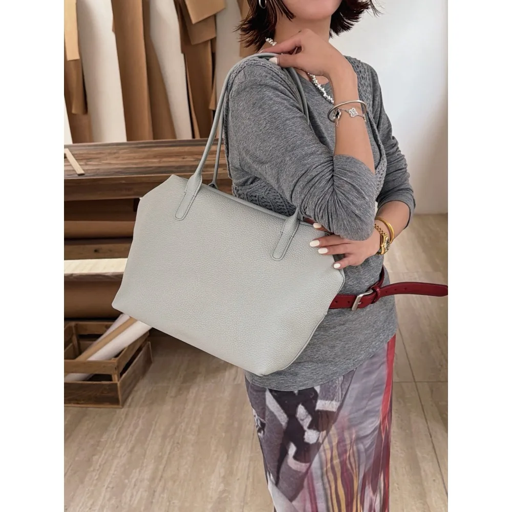 Simple Tote Bag 2026 New Lychee Pattern Shoulder Bag Women's Commuter Versatile Large Capacity Underarm Unique Texture
Simple Tote Bag 2026 New Lychee Pattern Shoulder Bag Women's Commuter Versatile Large Capacity Underarm Unique Texture