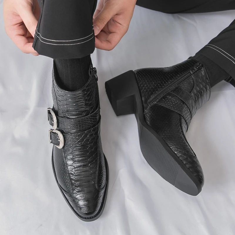 Men's Loafers in Large Size with Flat Heel Formal Leather Casual Solid Color Versatile Handcrafted High-quality Business Shoes
Men's Loafers in Large Size with Flat Heel Formal Leather Casual Solid Color Versatile Handcrafted High-quality Business Shoes