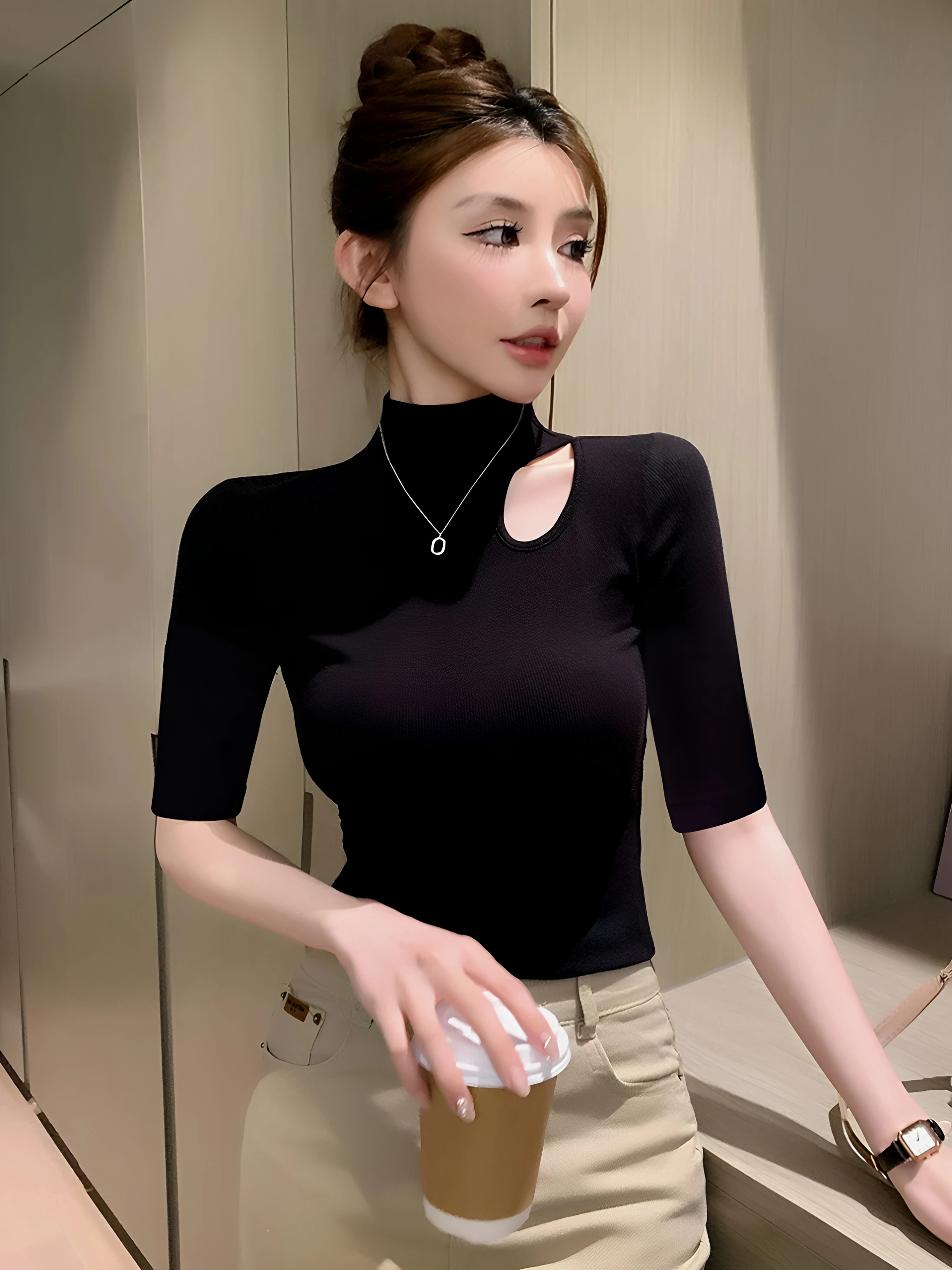 Women's Summer Base Shirt Hollow out Sleeve Half Sleeve High Neck Slim Fit T-Shirt Casual Simple Style Pure Color Fabric
Women's Summer Base Shirt Hollow out Sleeve Half Sleeve High Neck Slim Fit T-Shirt Casual Simple Style Pure Color Fabric