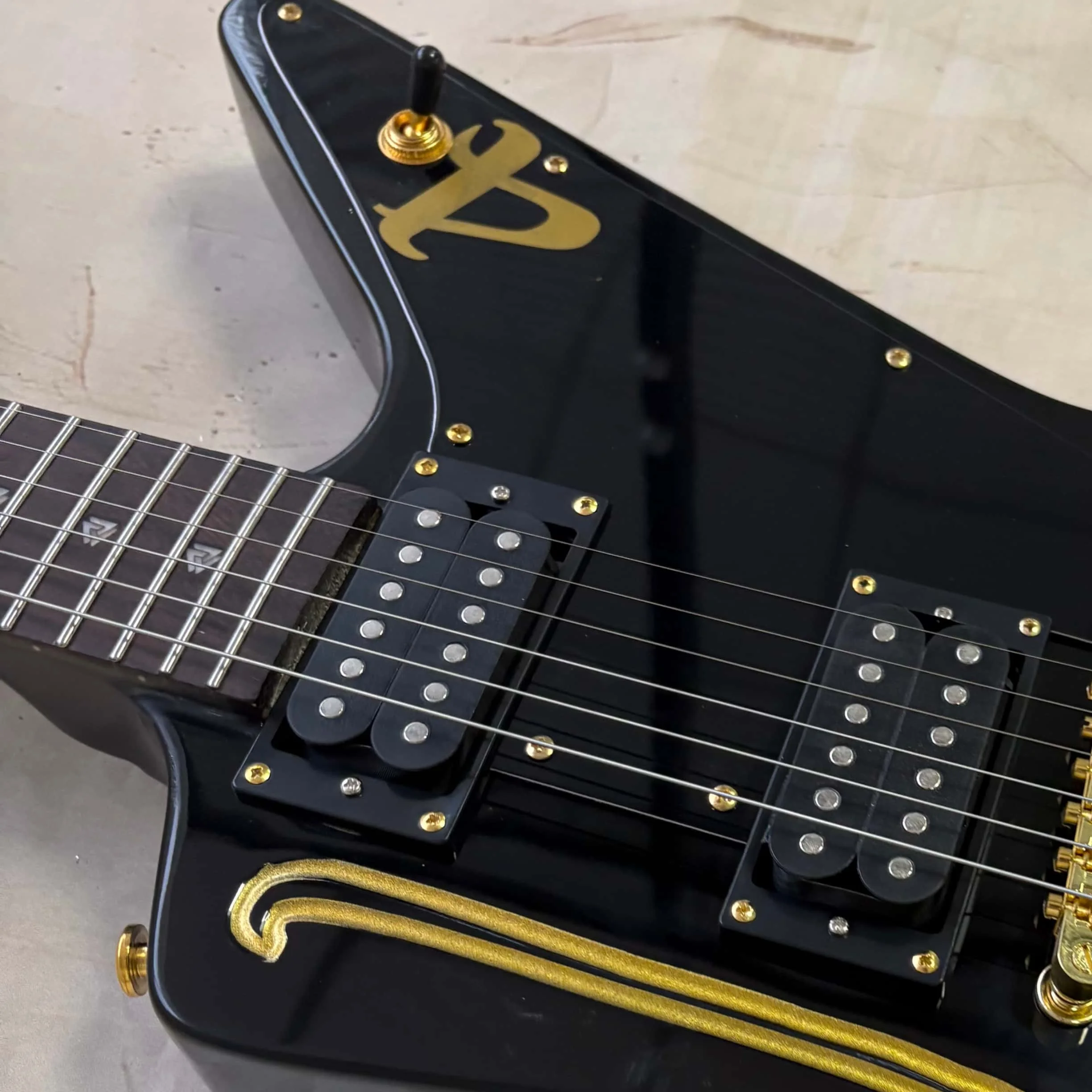 Gold Art Custom Graphic Style Black Electric Guitar Gold Hardware Triangle Fret Inlay HH Humbuckers Free Shipping
Gold Art Custom Graphic Style Black Electric Guitar Gold Hardware Triangle Fret Inlay HH Humbuckers Free Shipping