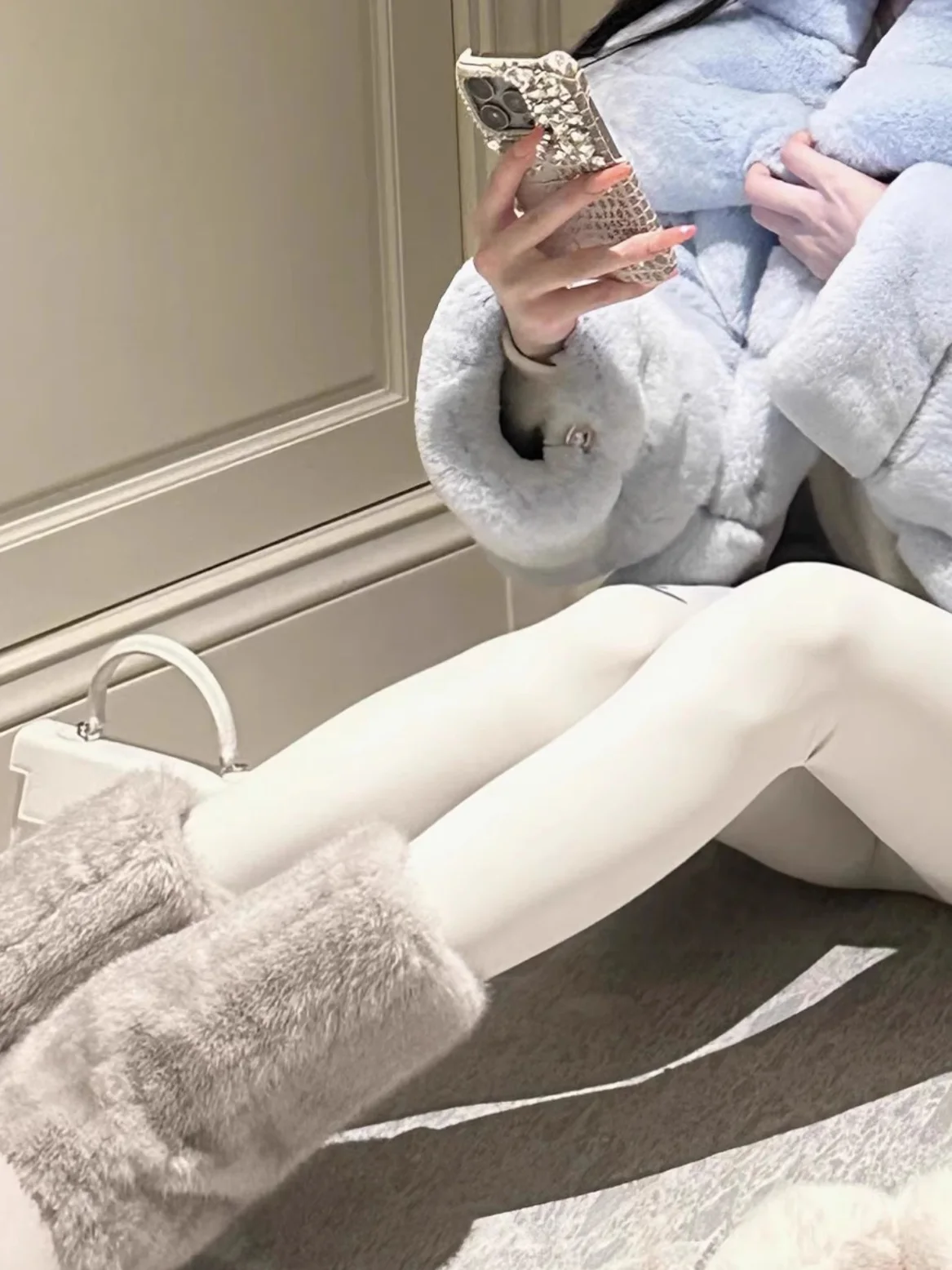 Универсальные женские брюки Youenbb с высокой талией, комфортные, без видимых швов, для ношения под одеждой, не оставляющие следов, утягивающие, для повседневной носки
Универсальные женские брюки Youenbb с высокой талией, комфортные, без видимых швов, для ношения под одеждой, не оставляющие следов, утягивающие, для повседневной носки