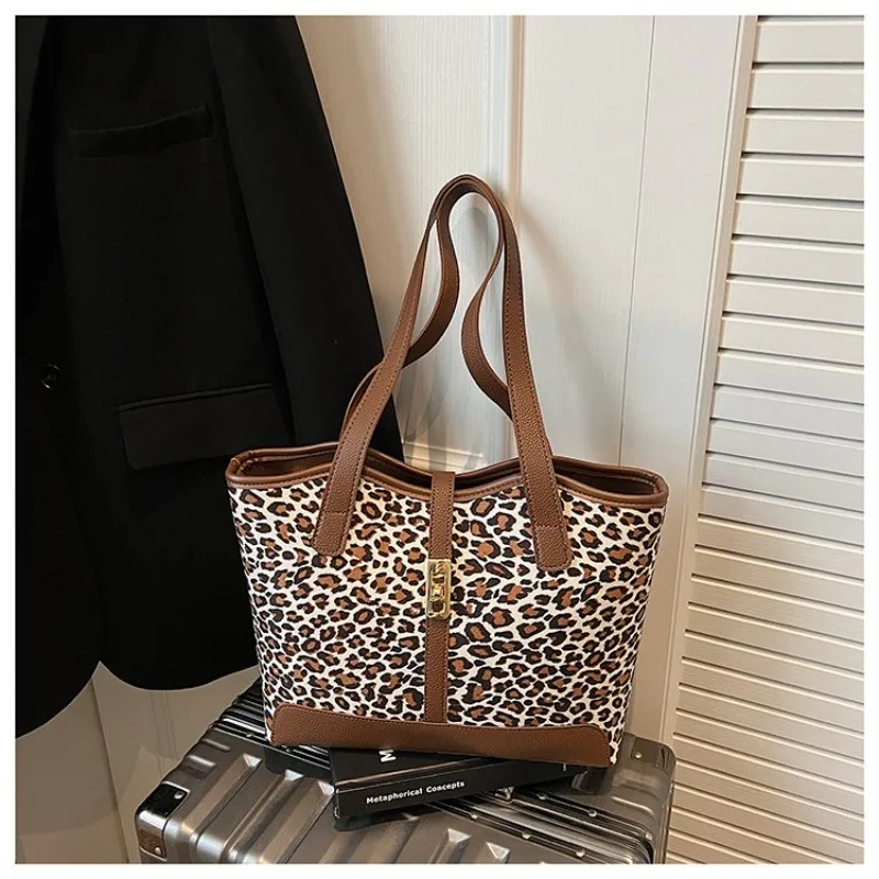Diaper Bag Stylish Fashionable Unique Trendy Leather Crossbody Handbag Women Vintage Retro Classic Elegant Paris
Diaper Bag Stylish Fashionable Unique Trendy Leather Crossbody Handbag Women Vintage Retro Classic Elegant Paris