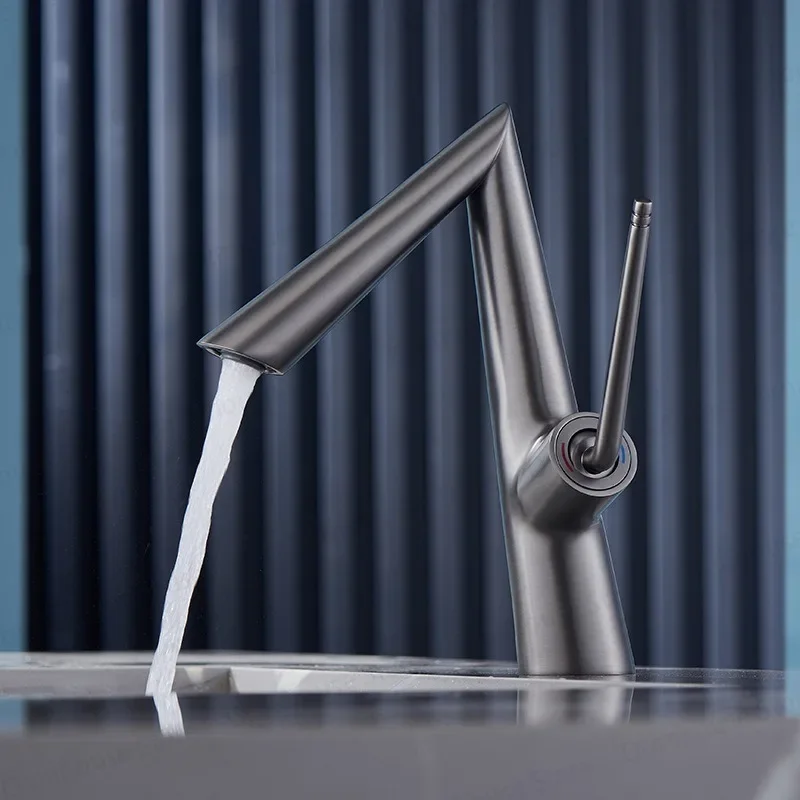 White Gold Brass Basin Faucet Hot Cold Bathroom Sink Mixer Single Lever Lavatory Tap Unique Design Deck Mounted
White Gold Brass Basin Faucet Hot Cold Bathroom Sink Mixer Single Lever Lavatory Tap Unique Design Deck Mounted