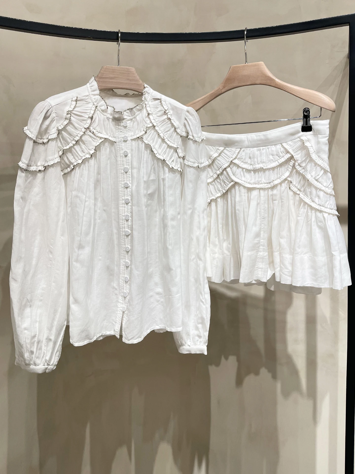 High Waist ort f Skirt Set Women's irt Top Autumn Faion Ensemble Polyester Fiber Long Sve Buttoned Garment
High Waist ort f Skirt Set Women's irt Top Autumn Faion Ensemble Polyester Fiber Long Sve Buttoned Garment