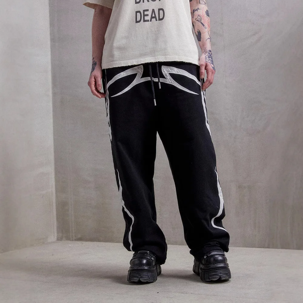Y2k High Street Pants Streetwear Casual Pants Straight Work Pants Embroidered Sweatpants Dark Gothic Fashion Trendy Outift Ootd
Y2k High Street Pants Streetwear Casual Pants Straight Work Pants Embroidered Sweatpants Dark Gothic Fashion Trendy Outift Ootd