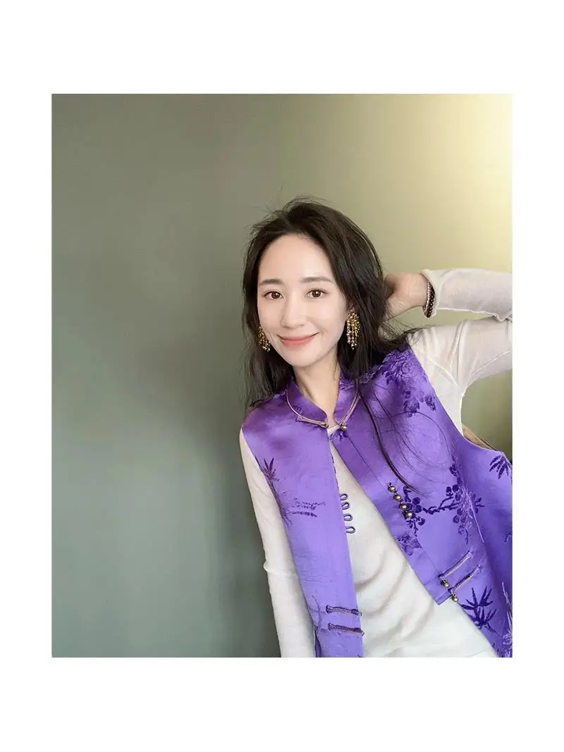 Elegant Purple Floral Print Button up Vest Women's Fashion Spring Outerwear Unique Chinese National Style Top Quality Polyest...
Elegant Purple Floral Print Button up Vest Women's Fashion Spring Outerwear Unique Chinese National Style Top Quality Polyest...