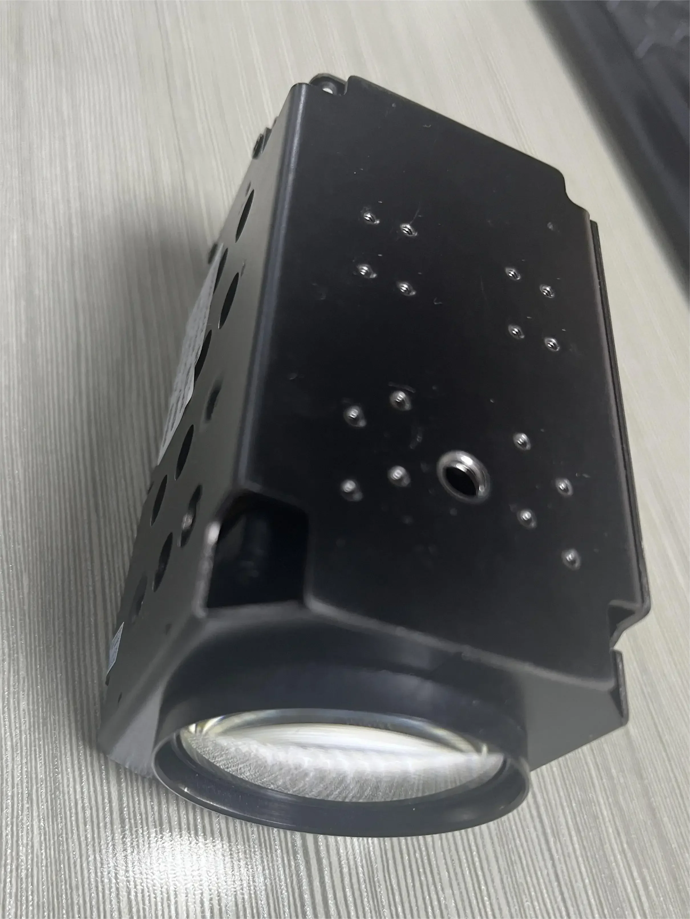 Bestseller Hot Selling 2MP BSGD-2522-D 25X Optical ZOOM 60 Angle View Zoom Camera 1/1.8" Progressive Scan CMOS
Bestseller Hot Selling 2MP BSGD-2522-D 25X Optical ZOOM 60 Angle View Zoom Camera 1/1.8" Progressive Scan CMOS