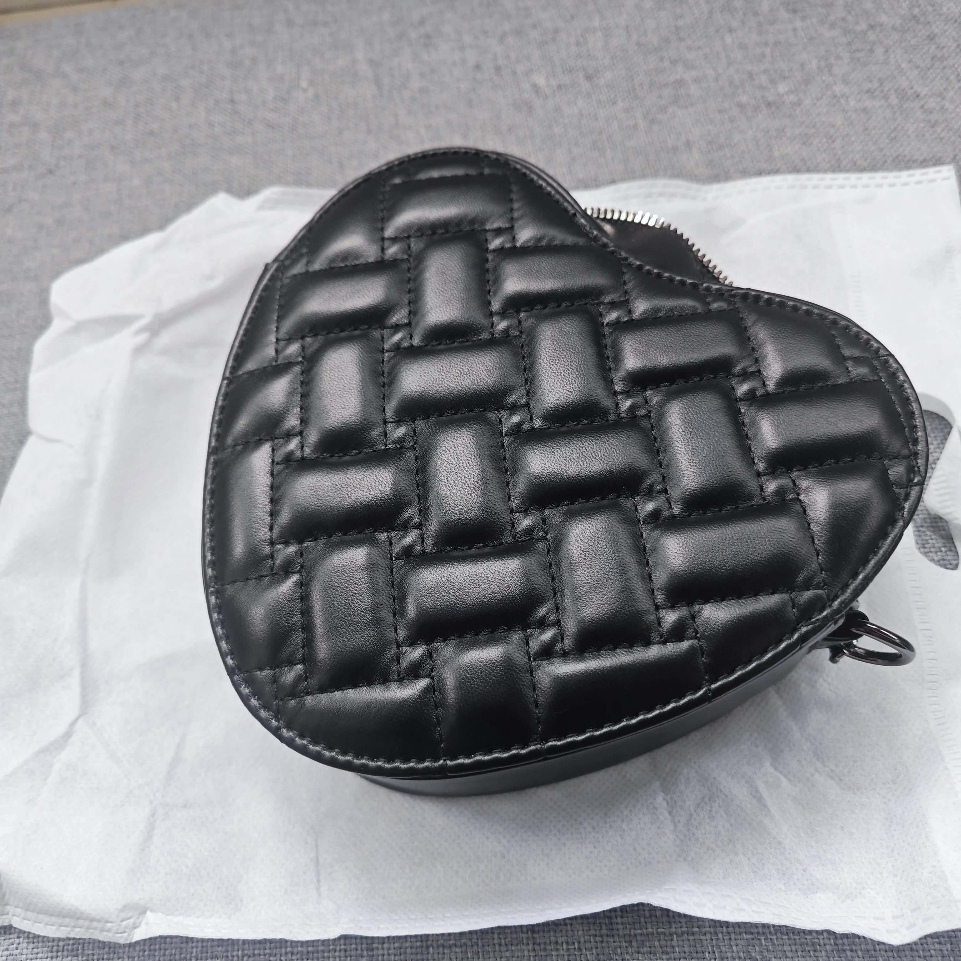 Модная сумка через плечо с ремешком-цепочкой — бестселлер в Европе, портативная мини-сумка в форме сердца в форме черного орла, повседневная женская сумка
Модная сумка через плечо с ремешком-цепочкой — бестселлер в Европе, портативная мини-сумка в форме сердца в форме черного орла, повседневная женская сумка