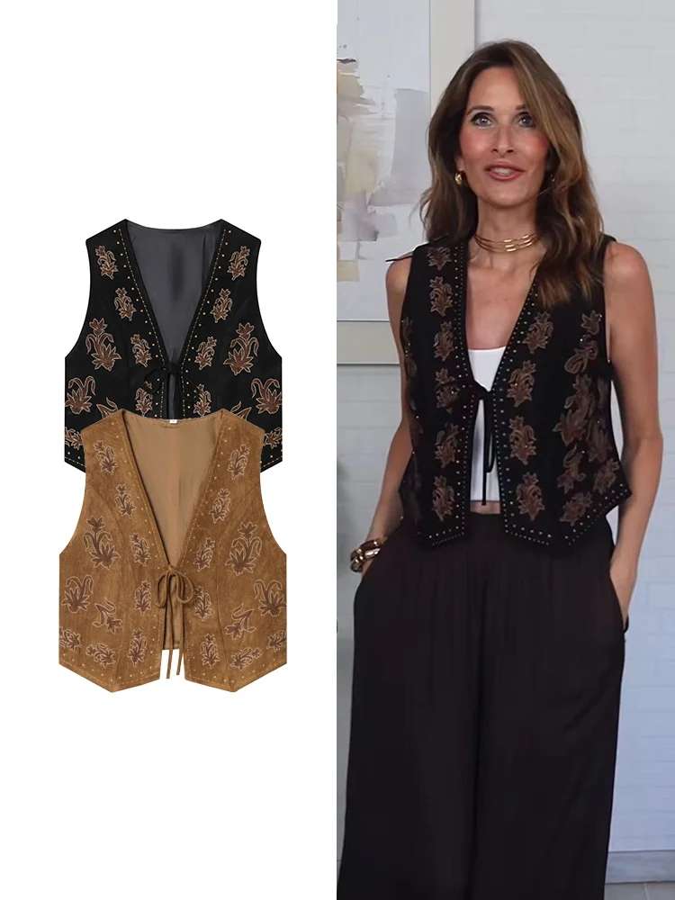 2025 Autumn Women's New Embroidered Vest Fashion Elegant V Neck Sleeveless Vest Female Elegant Suede Front Tie Bow Tank Top
2025 Autumn Women's New Embroidered Vest Fashion Elegant V Neck Sleeveless Vest Female Elegant Suede Front Tie Bow Tank Top