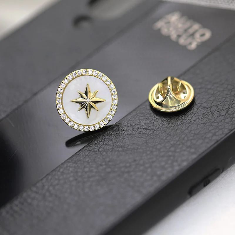 Korean-style fashion summer collar needle zircon mother-of-pearl suit with horse stitch women's personalized shirt brooch
Korean-style fashion summer collar needle zircon mother-of-pearl suit with horse stitch women's personalized shirt brooch