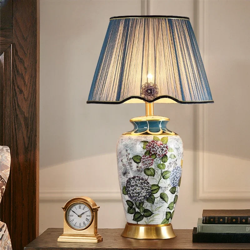 Living Room Sofa Coffee Table Lamp European Luxury Copper Ceramic Table Lamp Master Bedroom Bedside Lamp
Living Room Sofa Coffee Table Lamp European Luxury Copper Ceramic Table Lamp Master Bedroom Bedside Lamp