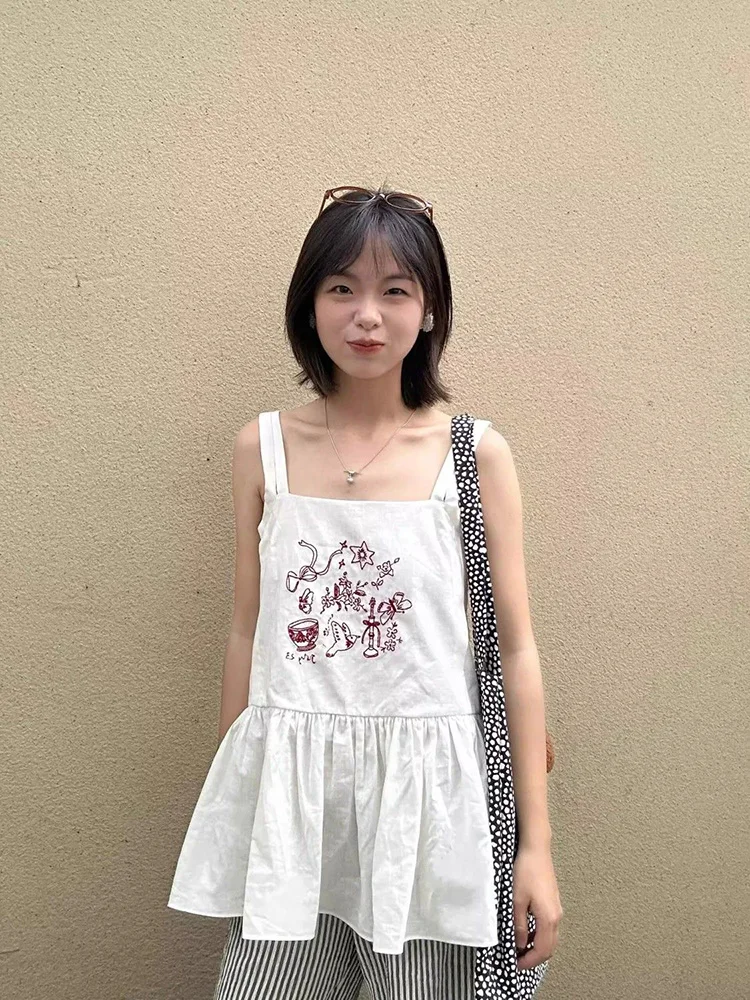 Y2K Aesthetic White Embroidery Fairy Vest Sleeveless Loose Pleated Harajuku Camisole Grunge Summer Vintage Loose Cute Tanks New
Y2K Aesthetic White Embroidery Fairy Vest Sleeveless Loose Pleated Harajuku Camisole Grunge Summer Vintage Loose Cute Tanks New