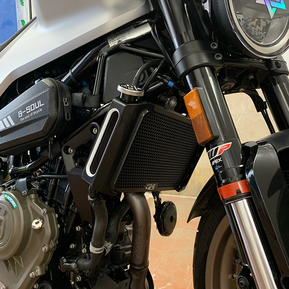 NEW Motorcycles Radiator Guard Grille Grill Cover For Husqvarna Svartpilen 401 VITPILEN 401 2018-2023 2022 2021 2020 Accessories
NEW Motorcycles Radiator Guard Grille Grill Cover For Husqvarna Svartpilen 401 VITPILEN 401 2018-2023 2022 2021 2020 Accessories