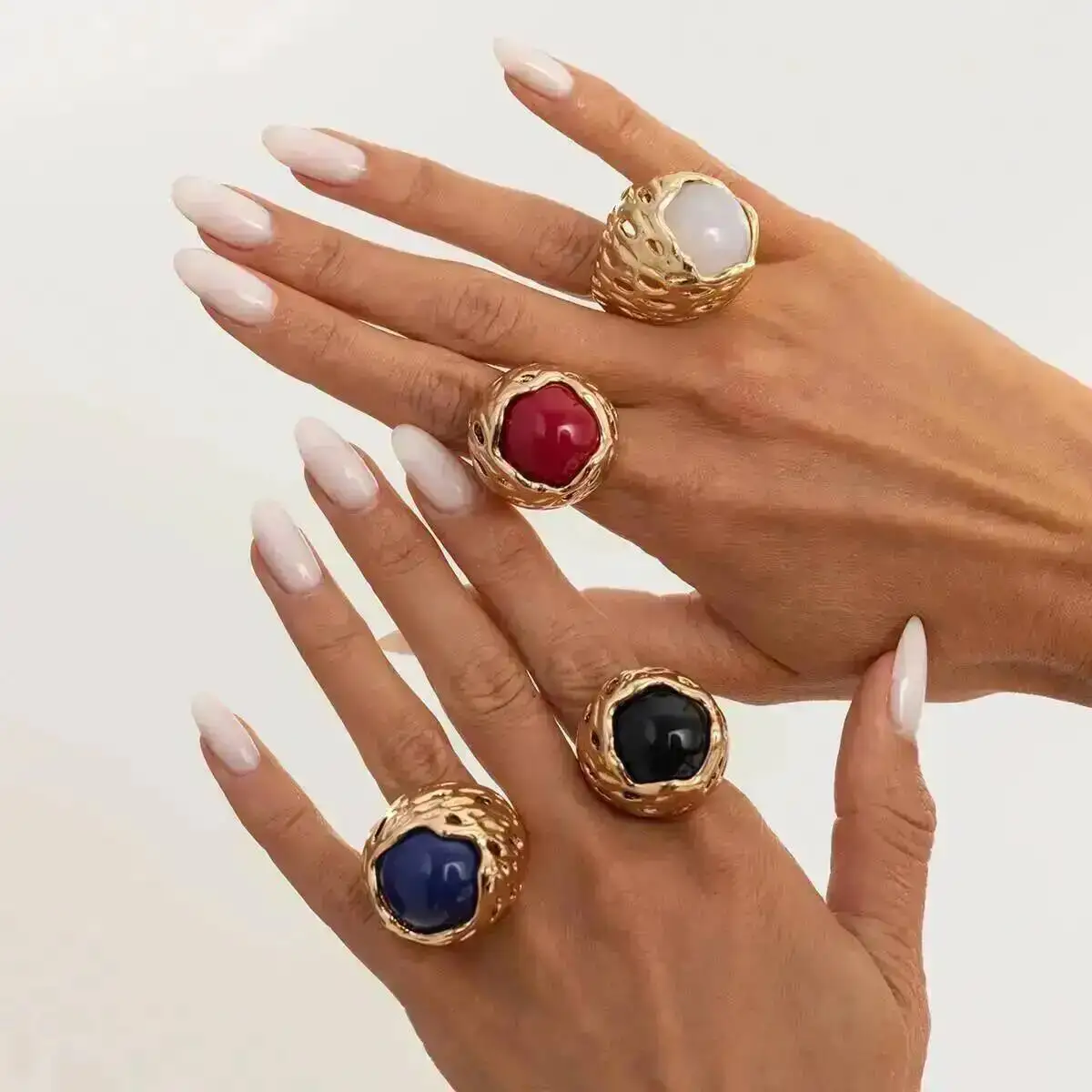 SHIXIN Vintage Hyperbole Irregular Metal Inlaid Resin Thick Textured Round Rings Women Trendy Finger Aesthetics Jewelry Gifts
SHIXIN Vintage Hyperbole Irregular Metal Inlaid Resin Thick Textured Round Rings Women Trendy Finger Aesthetics Jewelry Gifts