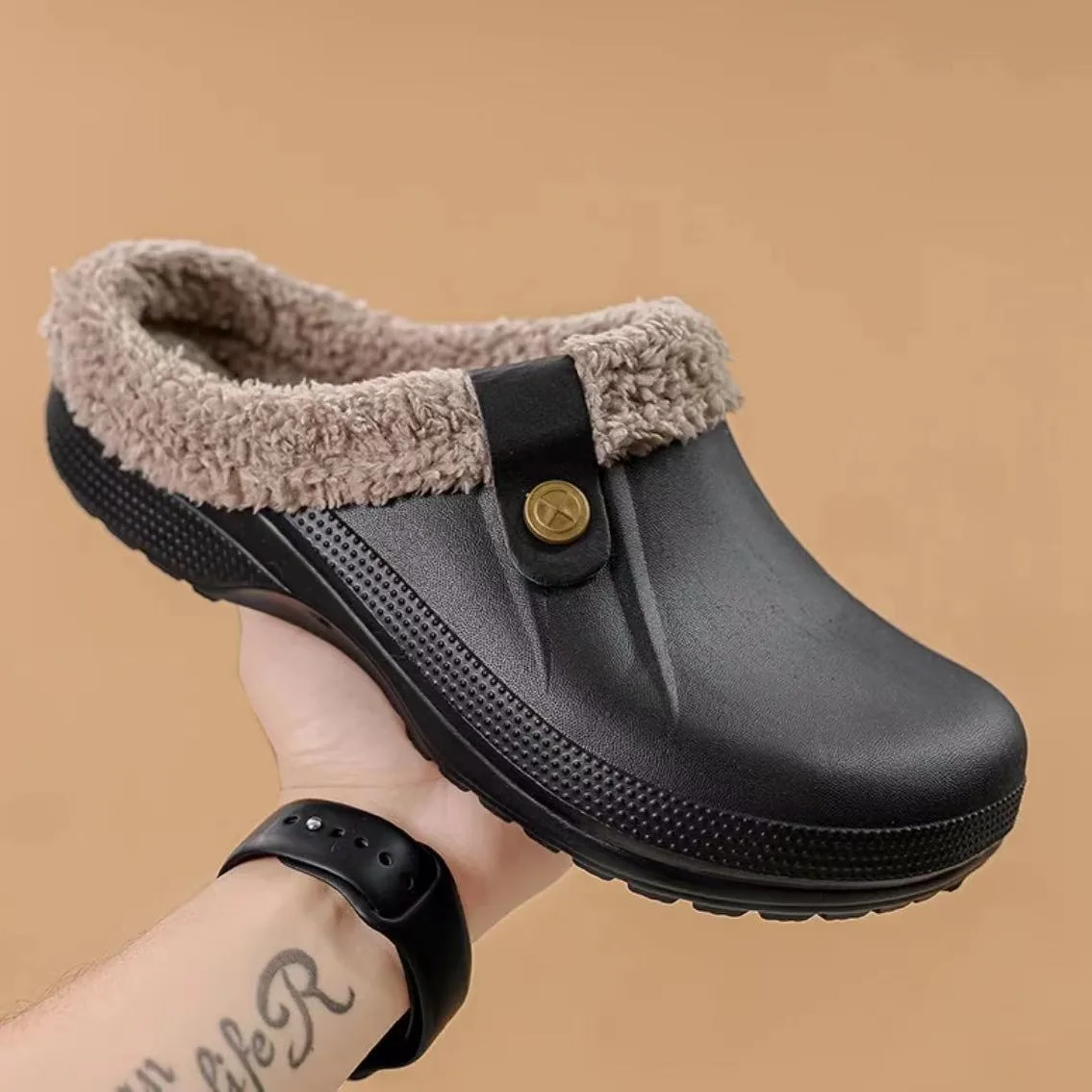 Hot Sale Winter Fur Lined Clogs Women Fuzzy Slippers Men Warm House Slippers Adult Outdoor Waterproof Comfort Garden Clogs Shoes
Hot Sale Winter Fur Lined Clogs Women Fuzzy Slippers Men Warm House Slippers Adult Outdoor Waterproof Comfort Garden Clogs Shoes